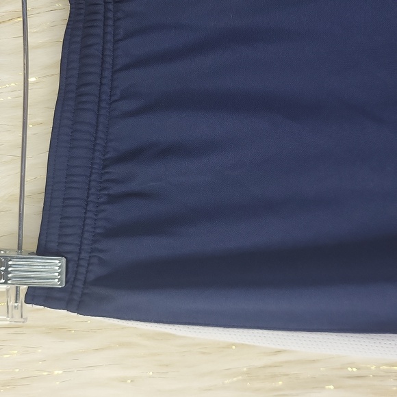 Nike Shorts - Picture 4 of 6